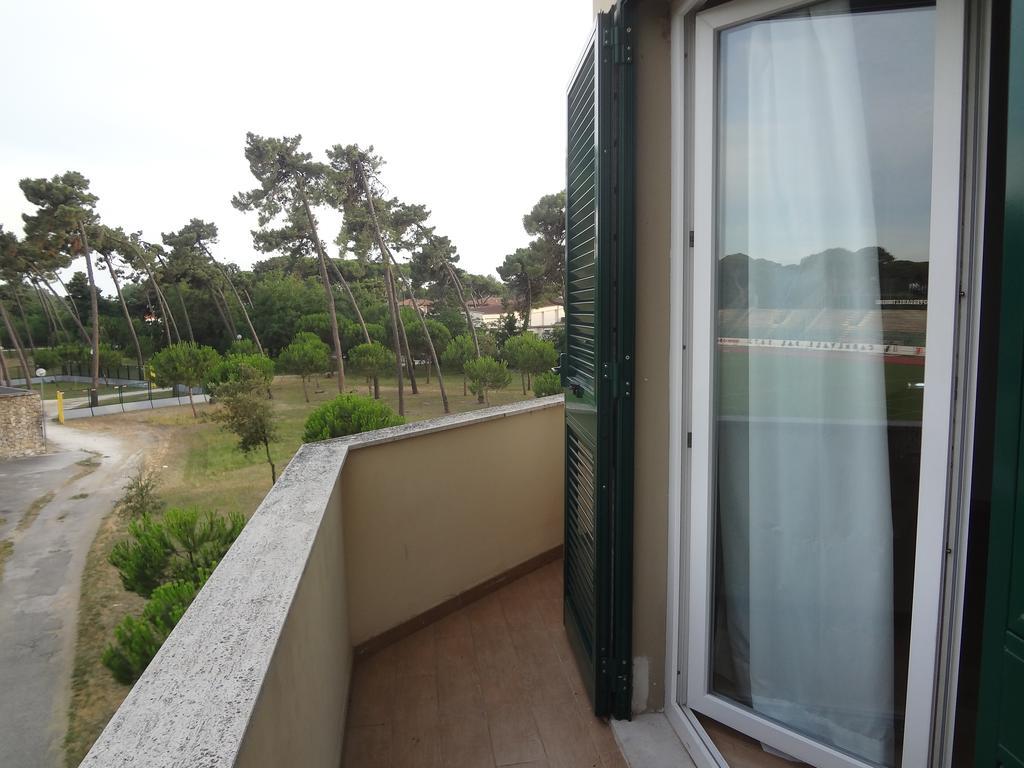 La Pineta Apartment Viareggio Zewnętrze zdjęcie